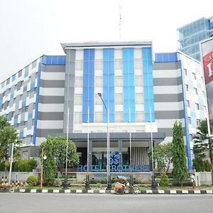 Hotel Brothers Biru Solo Baru